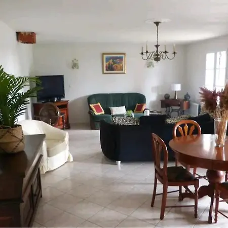 Casa de Férias Belle Maison De Charme Ancien, Vue Et Montagne Casalabriva
